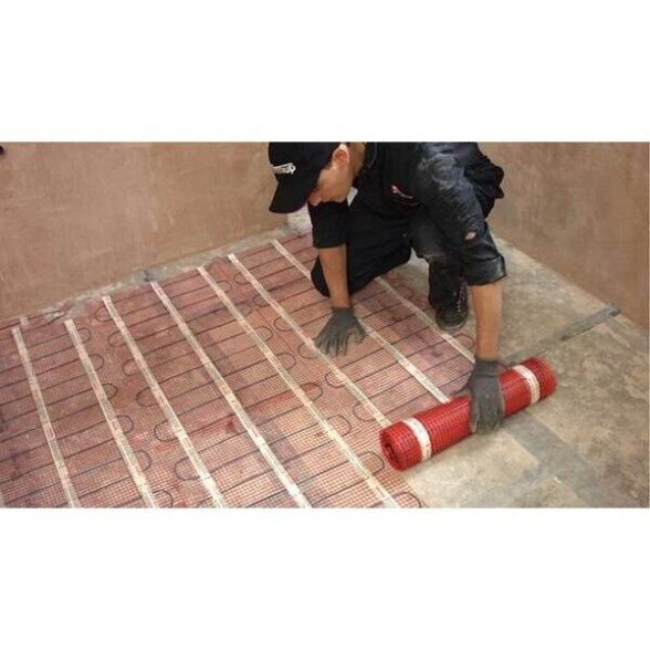 Šildomų grindų kilimėlis 4m2/600w 150w/m2 1