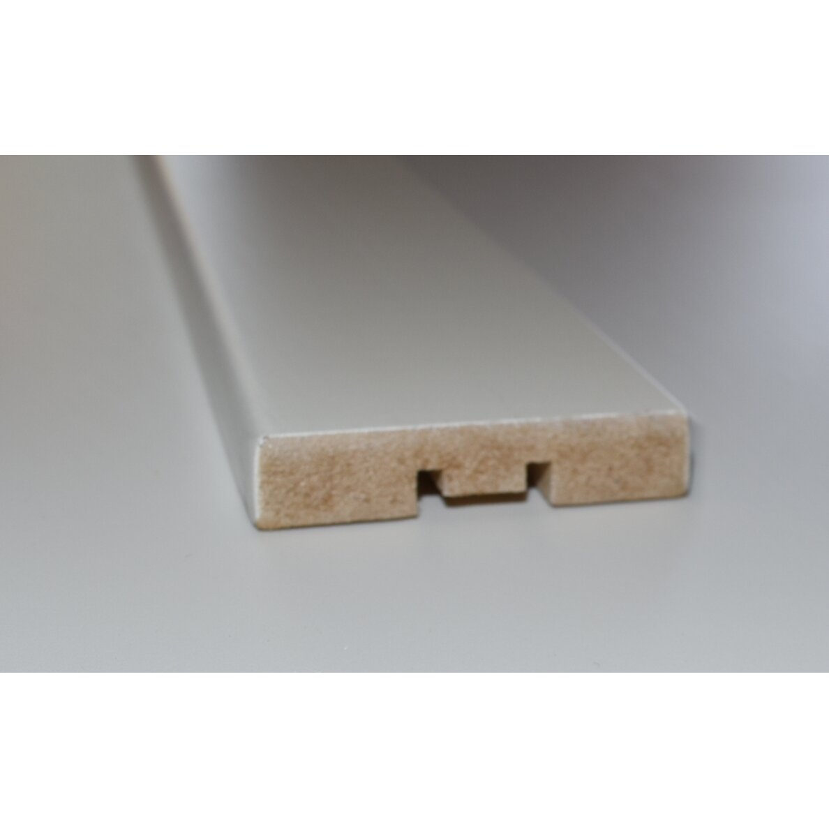 APVADAS STYLE 1 12X 58X2200MM BALTAS MDF (1 VNT.) 1 APVADAS STYLE 1 12X 58X2200MM BALTAS MDF (1 VNT.) 1